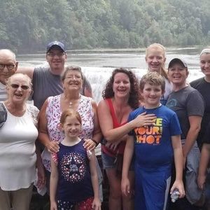 Meet your Posher, Sherry